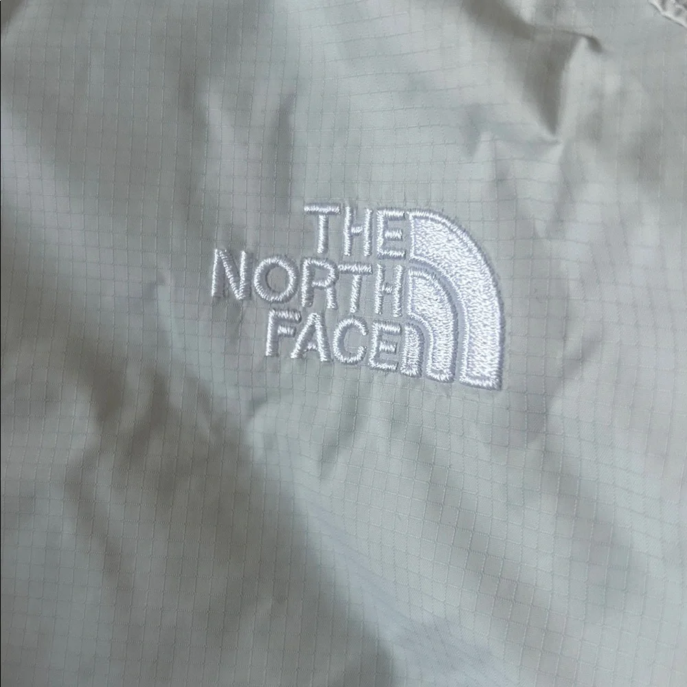 The North Face Women's Packable Rain Jacket - Cream - Picture 3 of 15